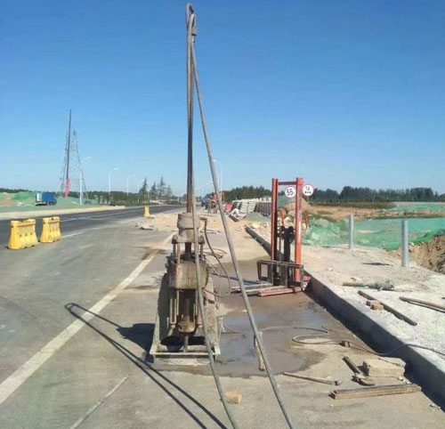 凌云公路高聚物注浆加固